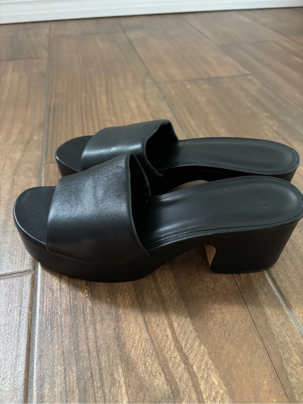 Vince black leather